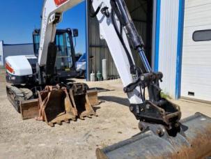 Mini-pelle Bobcat E88