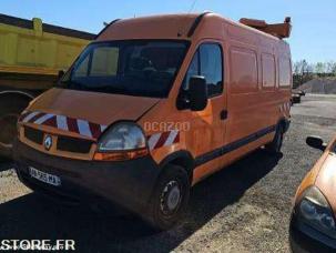 Fourgon avec parois et toit rigide Renault Master