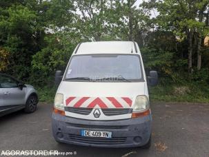 Fourgon avec parois et toit rigide Renault Master