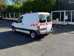 Fourgon avec parois et toit rigide nc