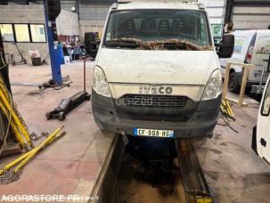 Benne basculante de chantier et de TP Iveco 35C13