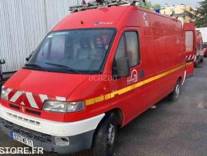 Fourgon avec parois et toit rigide Citroën Jumper