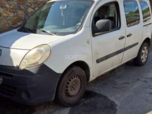 Fourgon avec parois et toit rigide Renault Kangoo