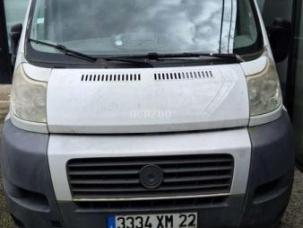 Fourgon avec parois et toit rigide Fiat Ducato