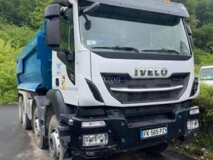 Benne basculante de chantier et de TP Iveco X-way 380