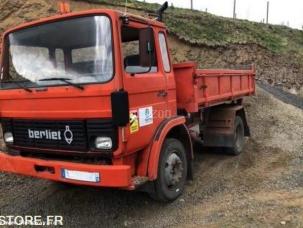 Benne basculante de chantier et de TP Berliet 130
