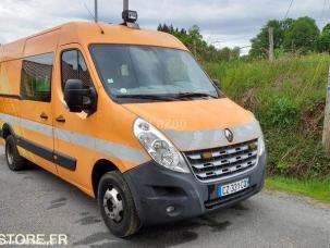 Fourgon avec parois et toit rigide Renault Master