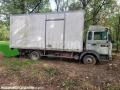 Fourgon avec parois et toit rigide Renault S180