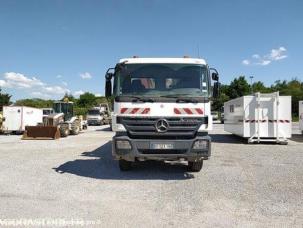 Benne basculante de chantier et de TP Mercedes 3236