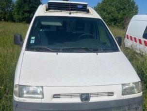 Fourgon avec parois et toit rigide Peugeot EXPERT - 1.9 D 70