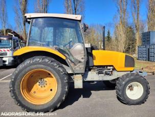 Tracteur agricole Renault