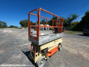 Nacelle automotrice JLG 2030ES