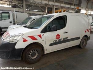 Fourgon avec parois et toit rigide Citroën Berlingo