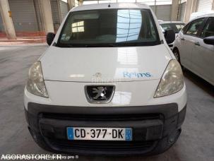 Fourgon avec parois et toit rigide Peugeot Partner