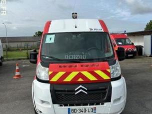 Fourgon avec parois et toit rigide Citroën Jumper
