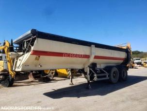 Fourgon bâché avec parois rigides nc Benne Poussoir