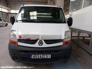 Fourgon avec parois et toit rigide Renault Master