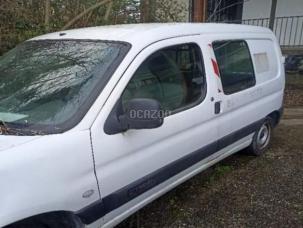 Fourgon avec parois et toit rigide Citroën Berlingo