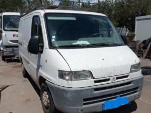 Fourgon avec parois et toit rigide Citroën Jumper