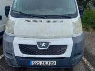 Fourgon avec parois et toit rigide Peugeot BOXER L2H2