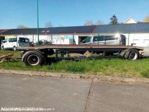 Fourgon bâché avec parois rigides nc R192 W