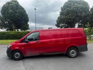 Fourgon avec parois et toit rigide Mercedes Vito