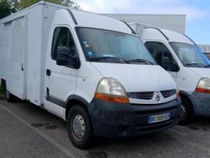 Fourgon avec parois et toit rigide Renault Master