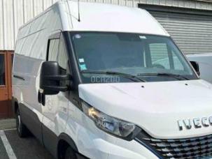 Fourgon avec parois et toit rigide Iveco 35S14N