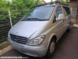 Fourgon avec parois et toit rigide Mercedes Vito