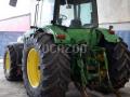 Tracteur agricole John Deere 8200