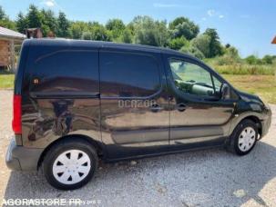 Fourgon avec parois et toit rigide Citroën Berlingo
