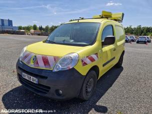 Fourgon avec parois et toit rigide Renault Kangoo