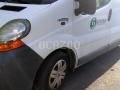 Fourgon avec parois et toit rigide Renault Trafic