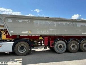 Benne basculante de chantier et de TP Benalu 3 essieux