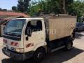 Benne à ordure ménagères Nissan Cabstar