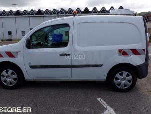 Fourgon avec parois et toit rigide Renault Kangoo