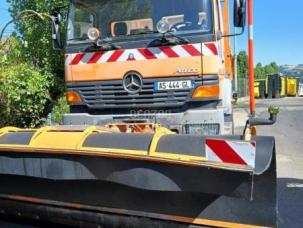 Benne basculante de chantier et de TP Mercedes 1828