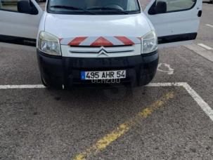 Fourgon avec parois et toit rigide Citroën Berlingo