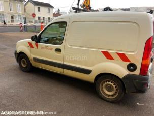 Fourgon avec parois et toit rigide Renault Kangoo