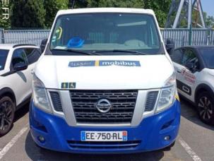 Fourgon avec parois et toit rigide Nissan NV400