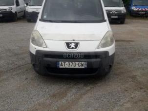 Fourgon avec parois et toit rigide Peugeot Partner