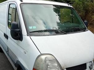 Fourgon avec parois et toit rigide Renault Master
