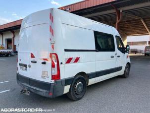 Fourgon avec parois et toit rigide Renault Master