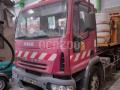 Citerne à produits chimiques Iveco 130E21