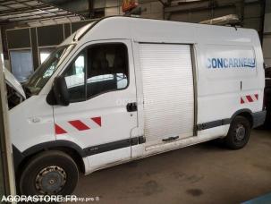 Fourgon avec parois et toit rigide Renault Master