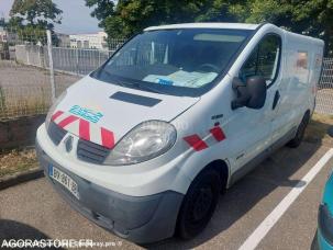Fourgon avec parois et toit rigide Renault Trafic