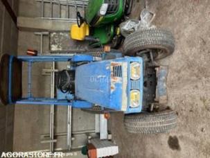 Micro tracteur Iseki             tu320fh