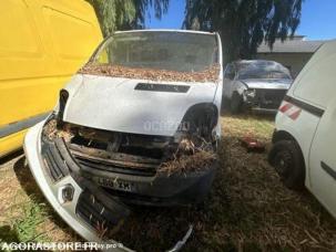 Fourgon avec parois et toit rigide Renault TR