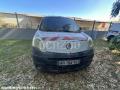 Fourgon avec parois et toit rigide Renault Kangoo