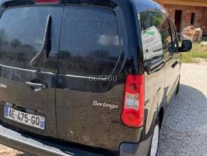 Fourgon avec parois et toit rigide Citroën Berlingo